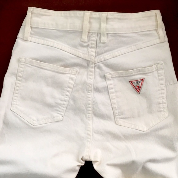 Guess High-Rise Crop Skinny Jeans - Iconic Style & Comfort! - Picture 7 of 13